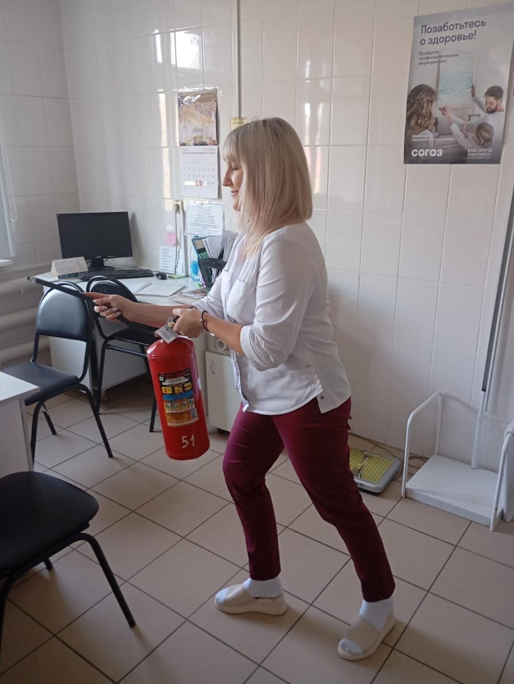 Проведена тренировка на тему:«Эвакуация персонала и посетителей в связи с организацией условного террористического акта с помощью БПЛА и тушению условного пожара, возникшего в результате проведения условного террористического акта»