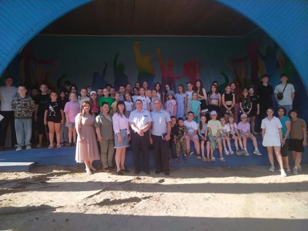 Профилактические беседы с детьми и подростками в загородных лагерях «Спутник» и «Акварель»