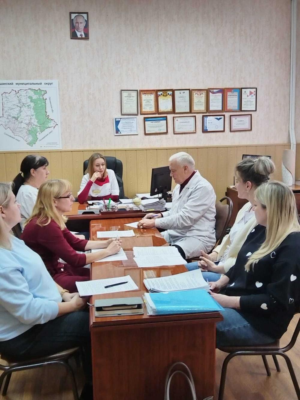 Медицинский Совет, в котором приняли участие заместители главного врача, заведующие структурными подразделениями и амбулаториями